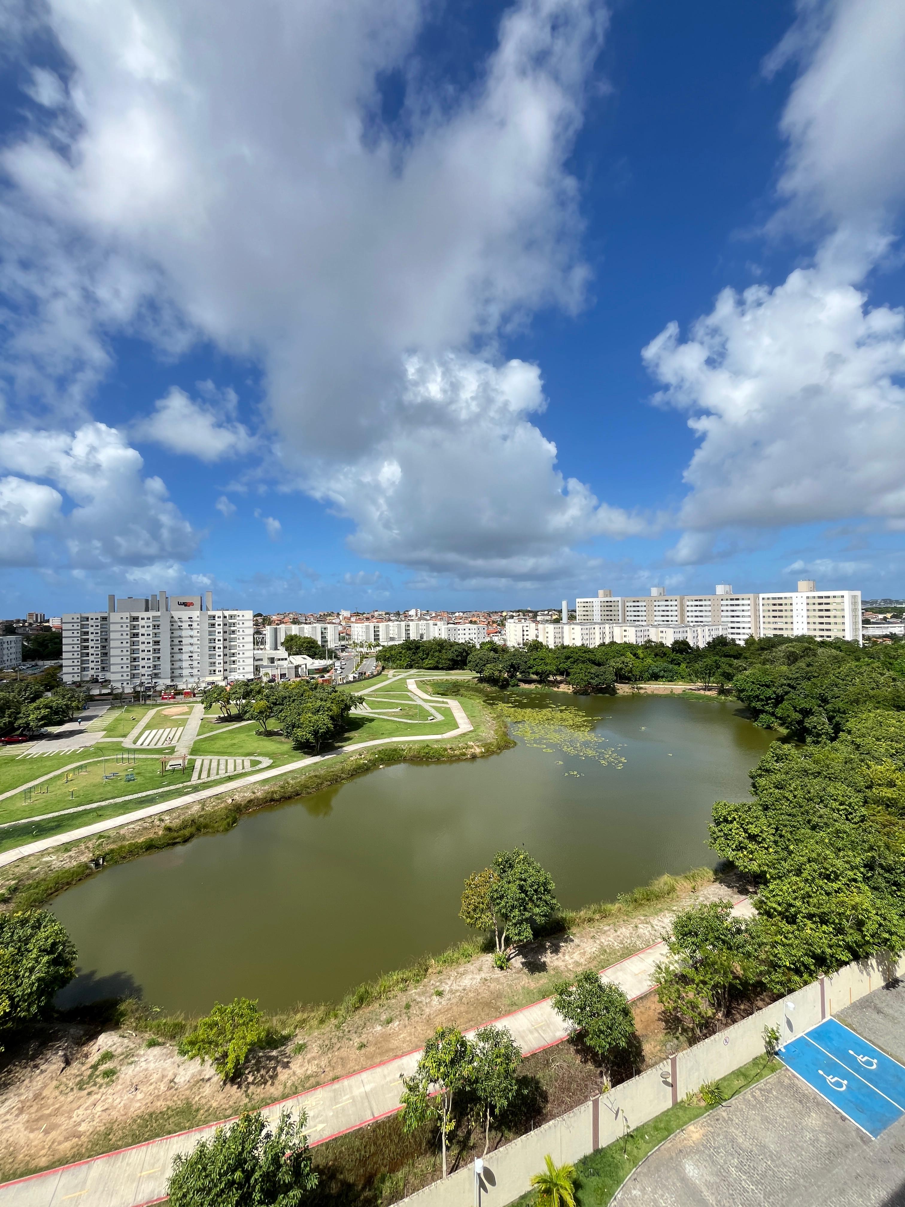 Imagem Apartamento com 2 Quartos à Venda, 70 m²em Centro  - Lauro de Freitas 
