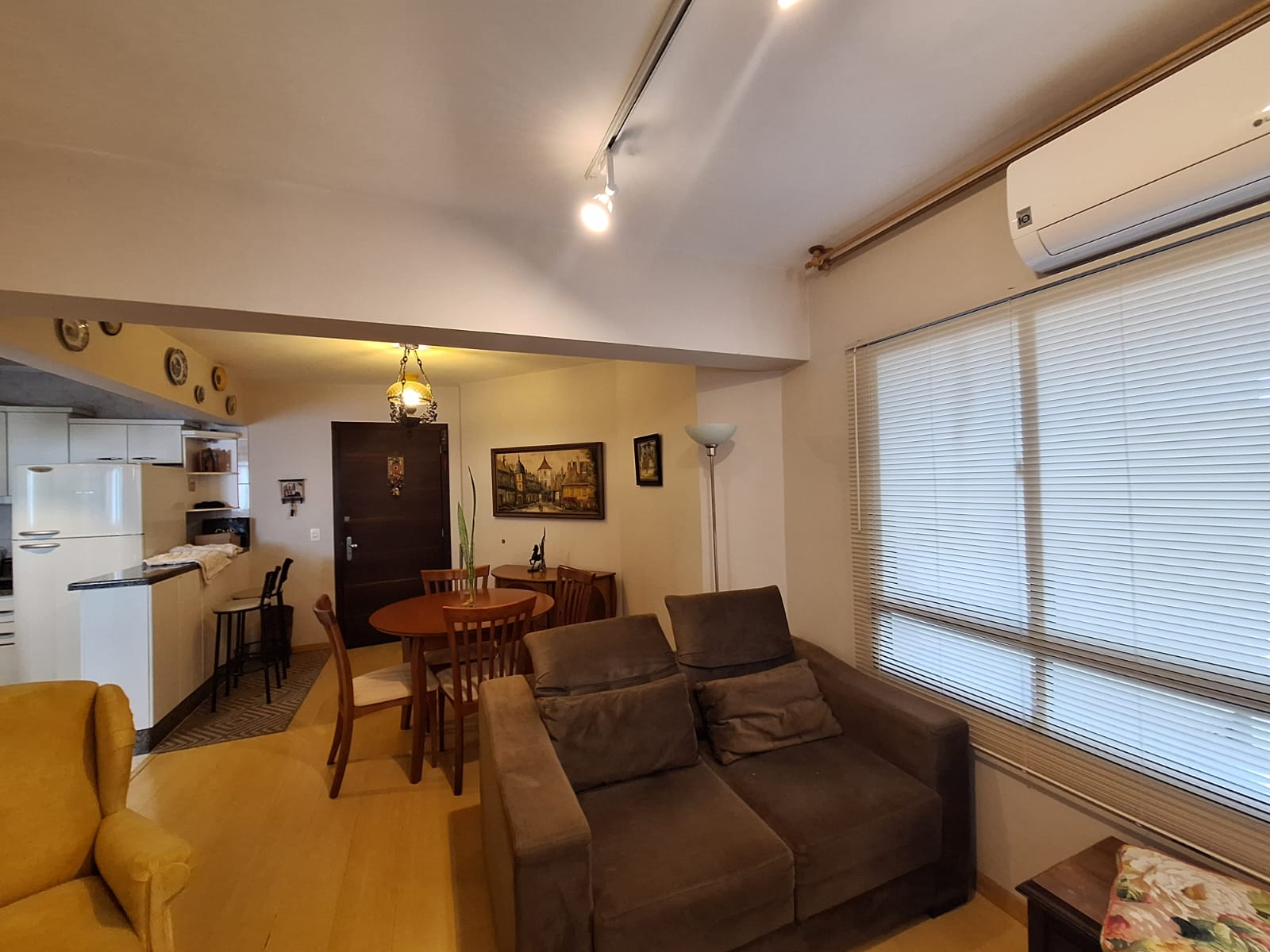 Imagem Apartamento com 2 Quartos à Venda, 76 m² em Centro - Caxias do Sul