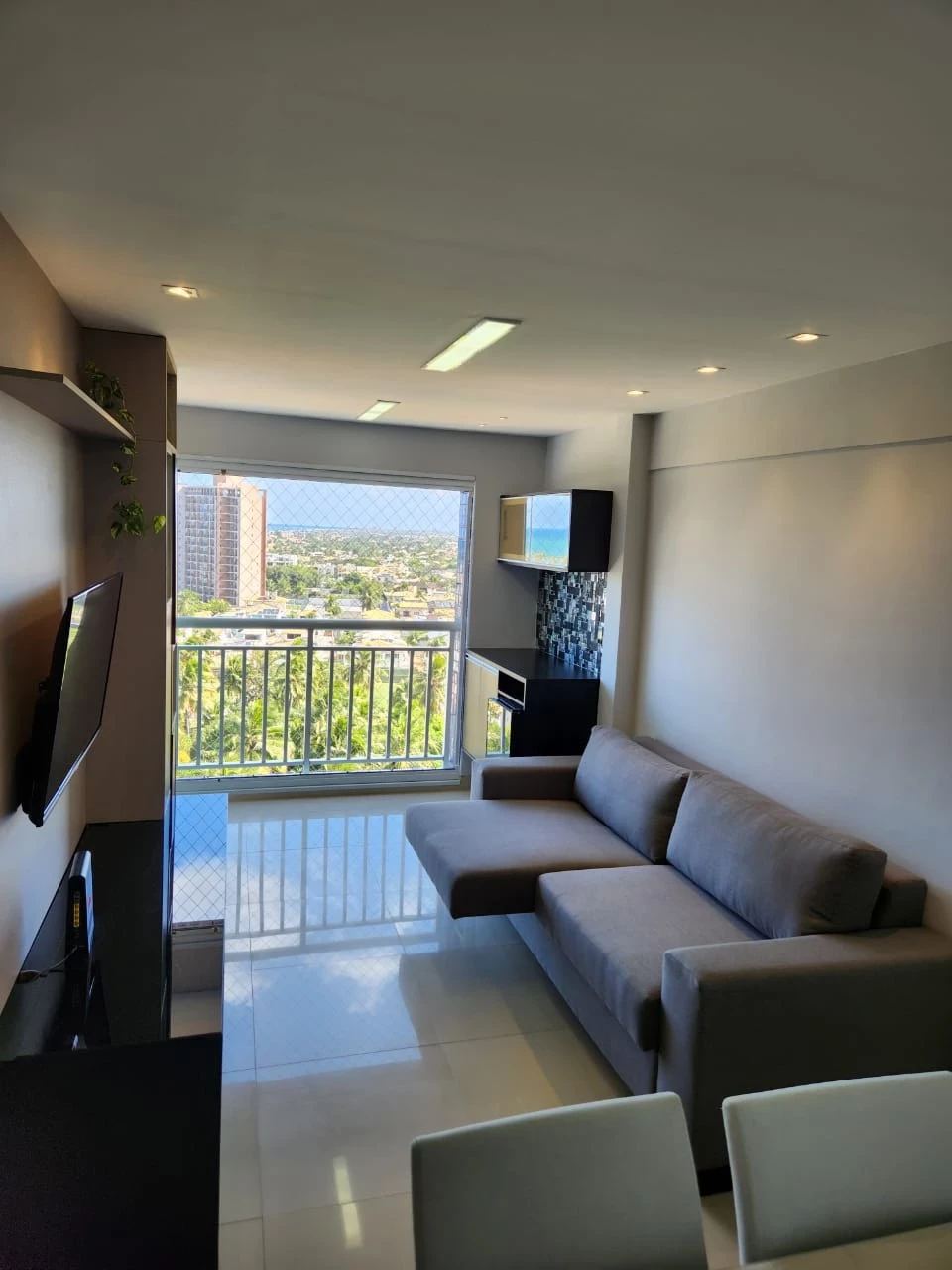 Apartamento com 2 Quartos à Venda ou Locação, 65 m² em Buraquinho - Lauro de Freitas