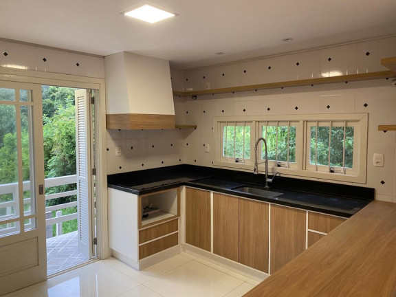 Imagem Casa com 3 Quartos à Venda, 268 m² em Centro - Picada Café