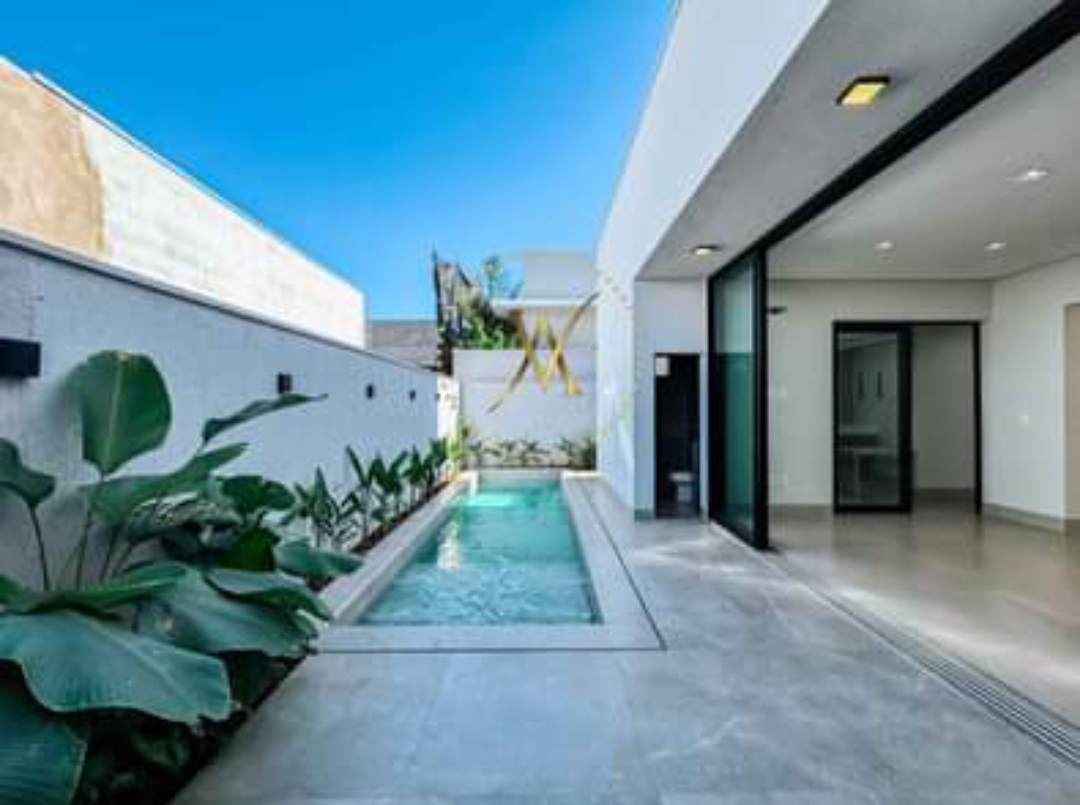 Casa de Condomínio com 3 Quartos à Venda, 245 m²em Laranjeiras - Uberlândia