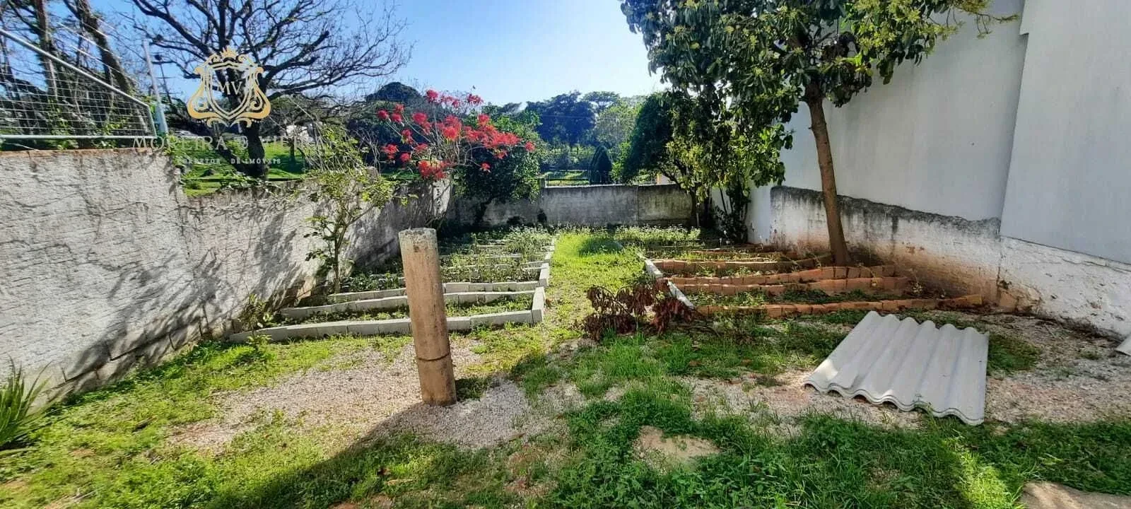 Casa com 6 Quartos à Venda, 140 metros em Coqueiros - Florianópolis