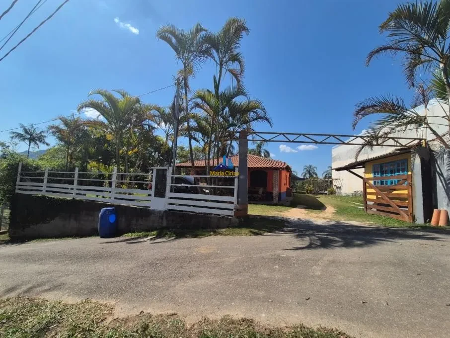 Chácara à Venda, 1666 m² em Capela Velha - Santana de Parnaíba