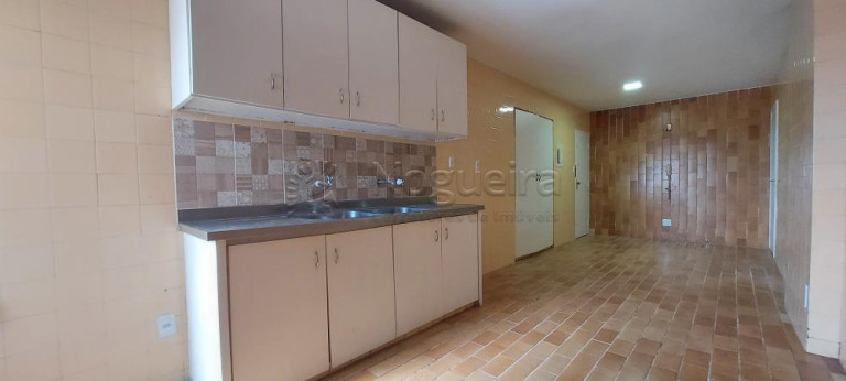 Imagem Apartamento com 4 Quartos à Venda, 189 m² em Candeias - Jaboatão dos Guararapes