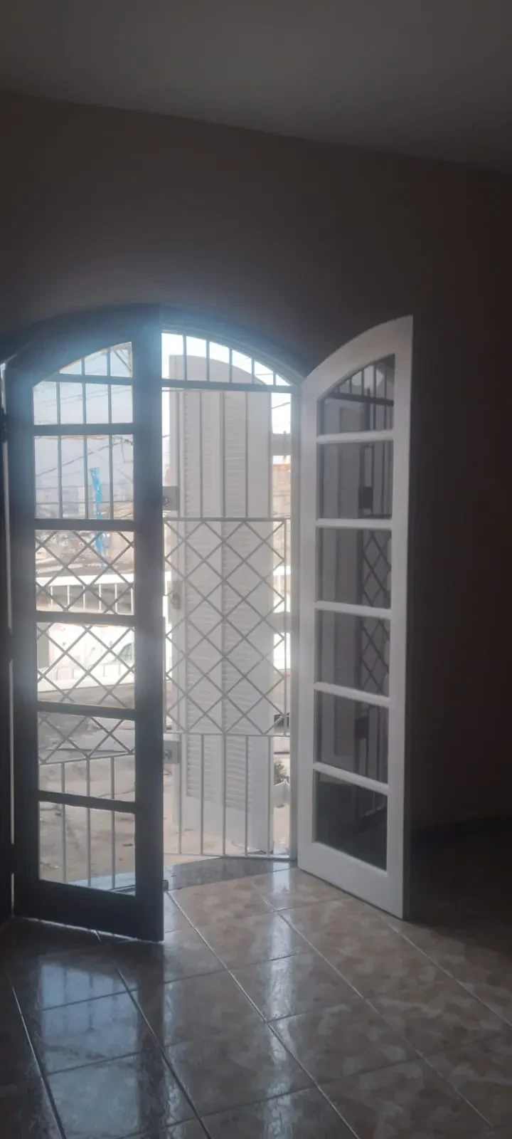 Imagem Sobrado com 2 Quartos à Venda ou Locação, 367 metros em Vila Menck - Osasco