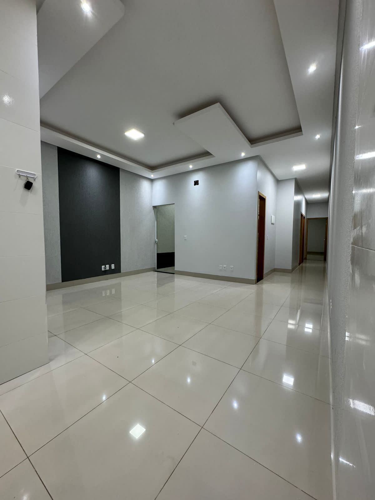 Imagem Casa com 3 Quartos à Venda, 106 m²em Vila Pedroso - Goiânia
