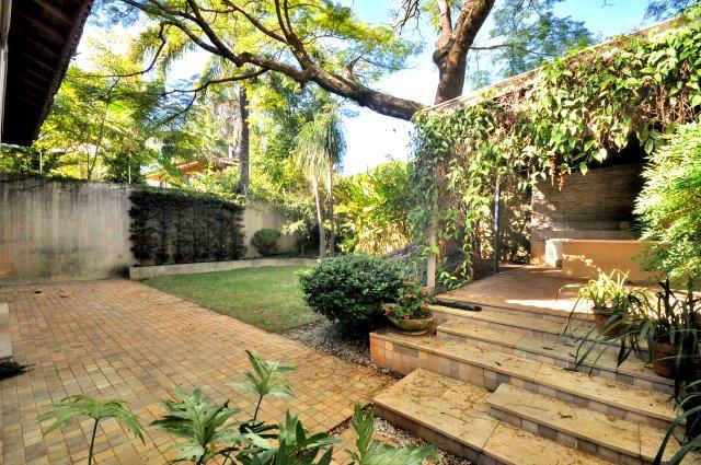 Imagem Casa com 4 Quartos à Venda ou Locação, 297 m²em Alto de Pinheiros - São Paulo