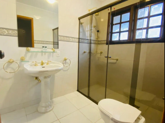 Imagem Casa com 3 Quartos à Venda, 1.000 m² em Capivari - Campos do Jordão