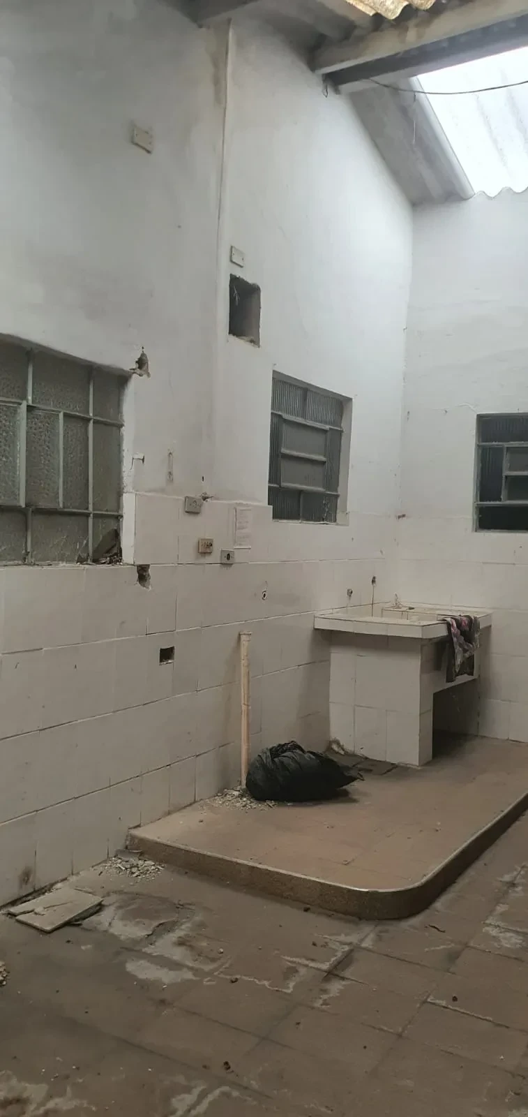 Imagem Casa com 4 Quartos à Venda, 330 m² em Vila São Jorge - São Vicente