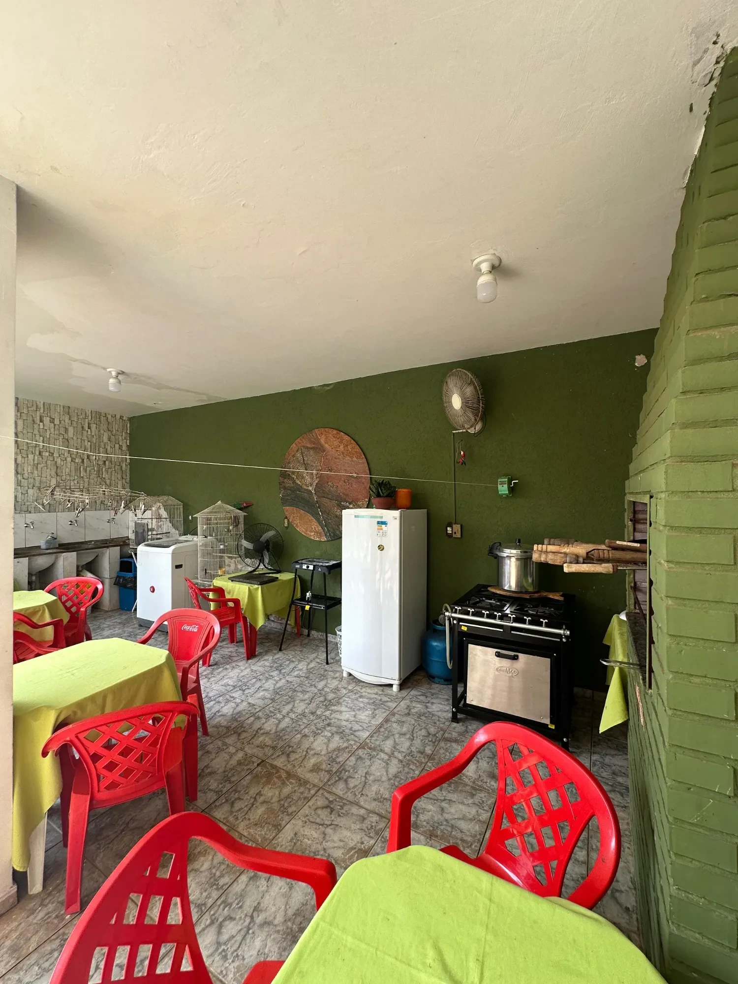 Imagem Casa com 3 Quartos à Venda ou Locação, 247 m² em Jardim Itália - Cuiabá