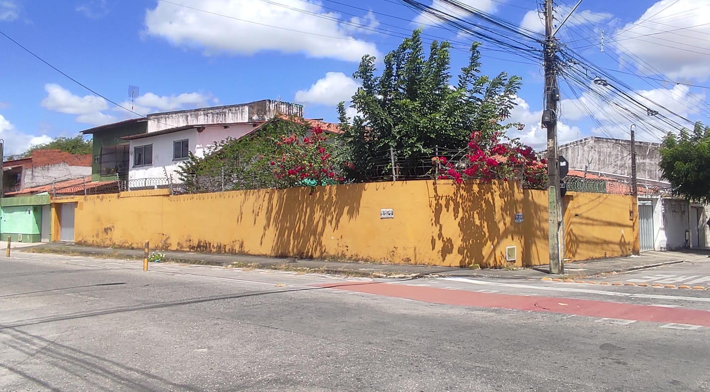 Foto do imóvel: Casa com 4 Quartos à Venda, 150 m² em Cidade dos Funcionários - Fortaleza