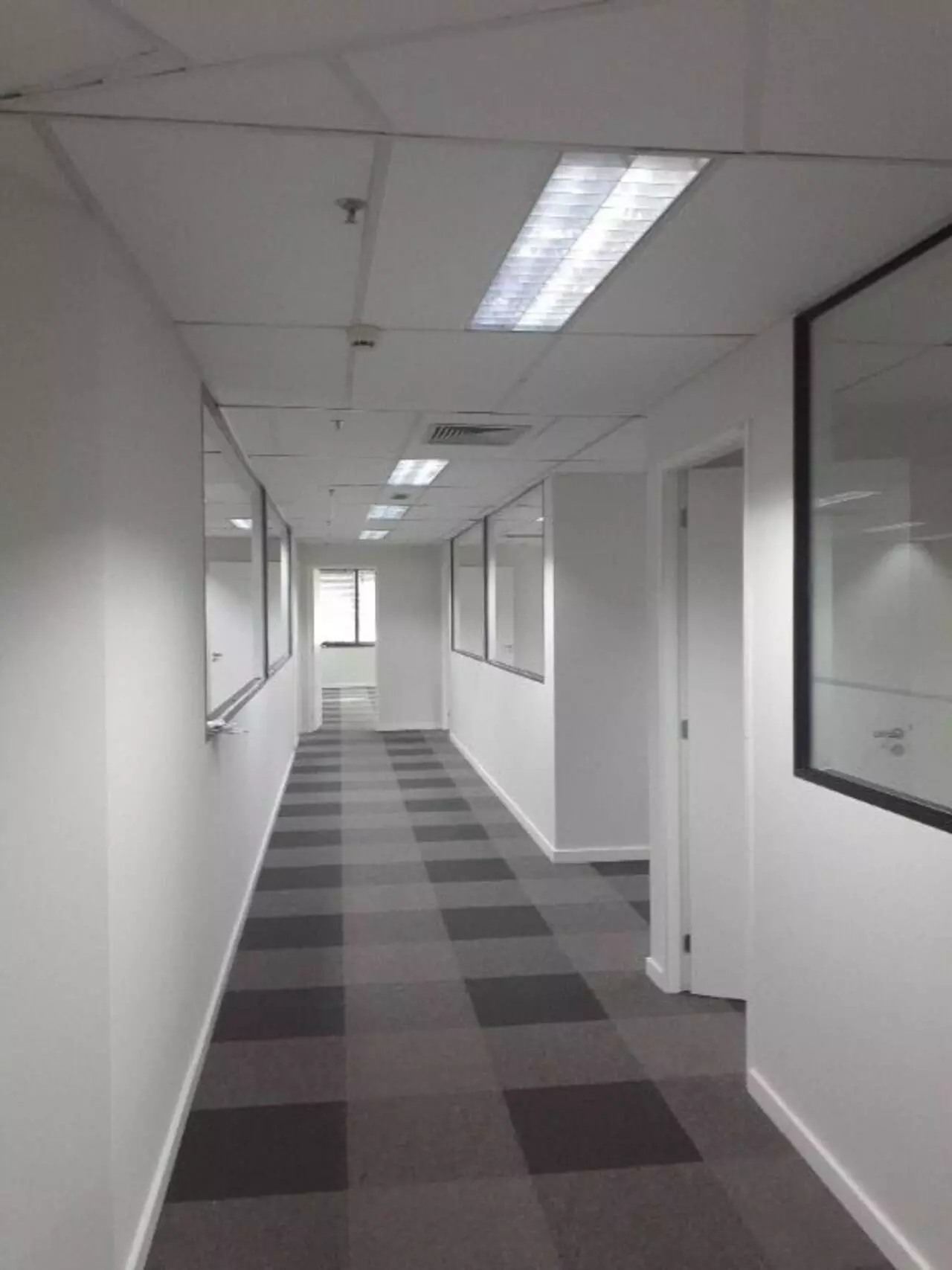 Foto do imóvel: Sala Comercial à Venda ou Locação, 775 m² em Pinheiros - São Paulo