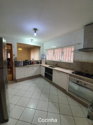 Imagem Sobrado com 3 Quartos à Venda,  em Vila Santo Estéfano - São Paulo