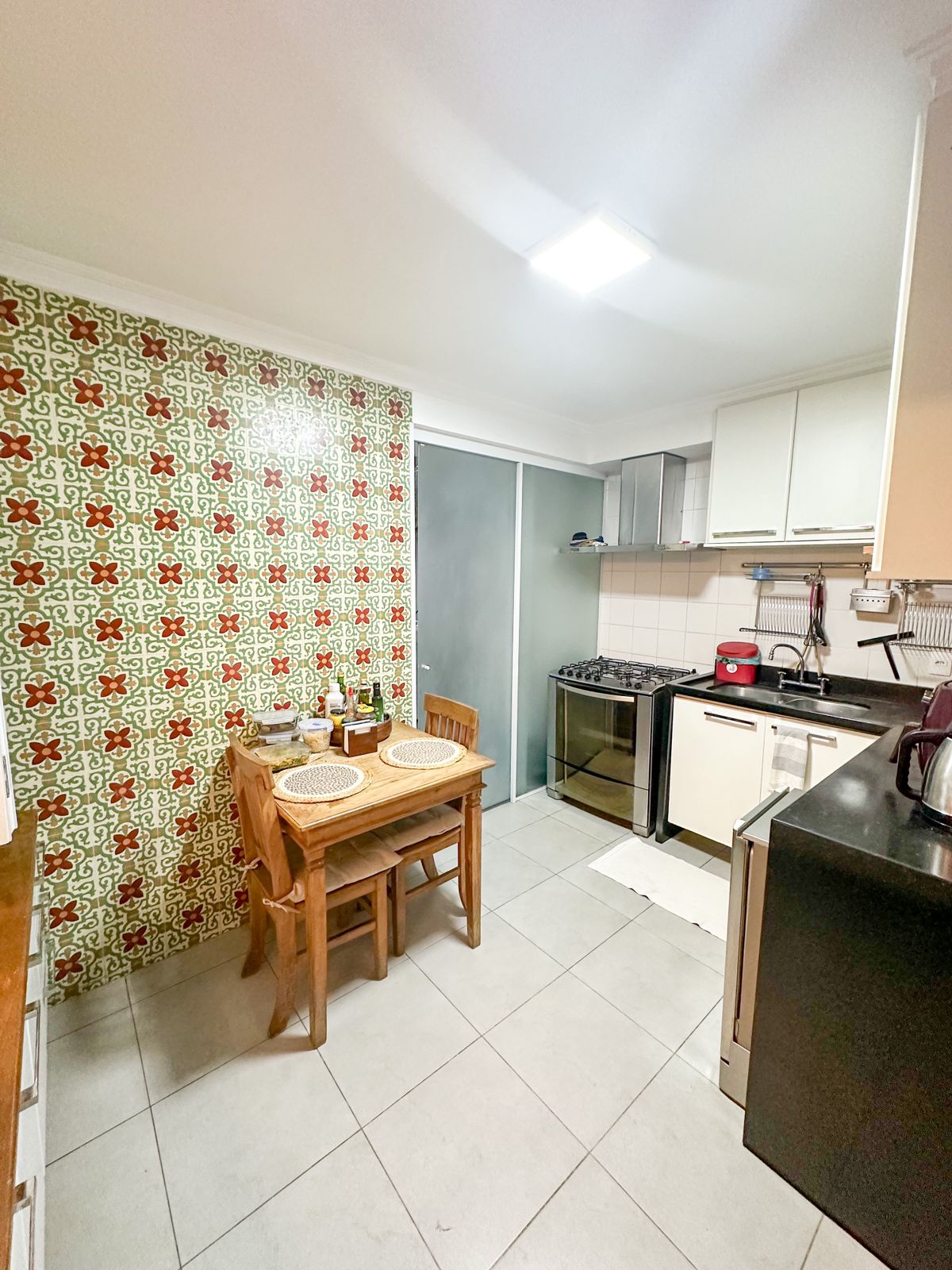 Imagem Apartamento com 2 Quartos à Venda, 130 m²em Itaim Bibi - São Paulo