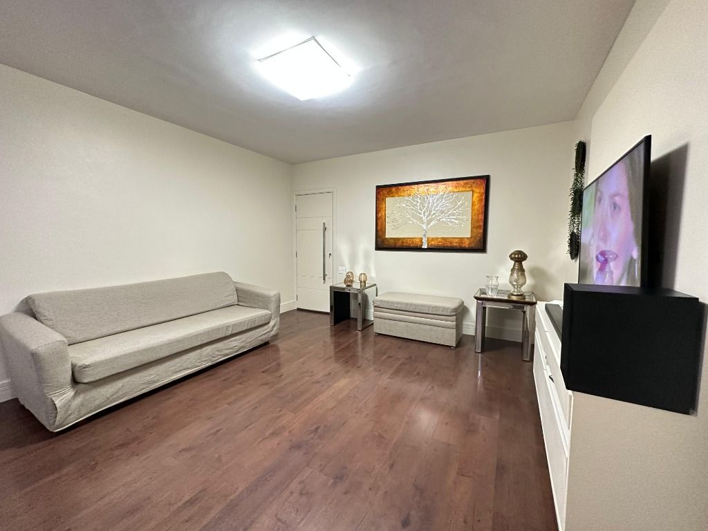 Imagem Apartamento com 2 Quartos à Venda, 99 m²em Gonzaga - Santos