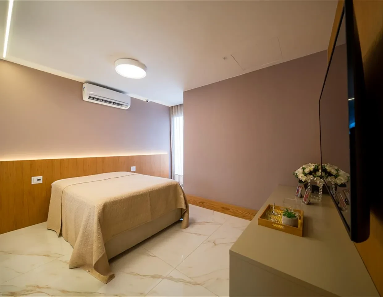Imagem Casa de Condomínio com 4 Quartos à Venda ou Locação, 1980 m² em Barra da Tijuca - Rio de Janeiro