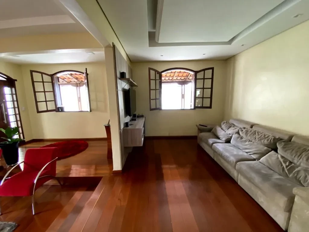 Imagem Casa com 4 Quartos à Venda, 200 m² em Tupi A - Belo Horizonte
