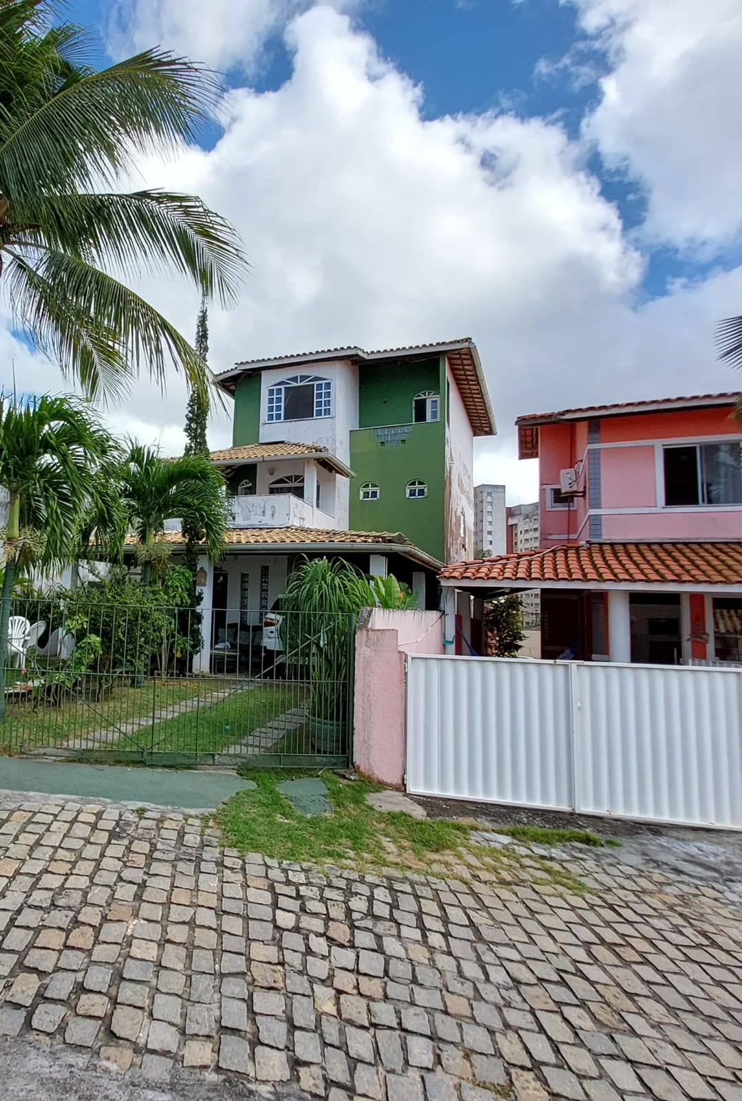 Imagem Casa de Condomínio com 4 Quartos à Venda, 250 m²em Jardim Placaford - Salvador