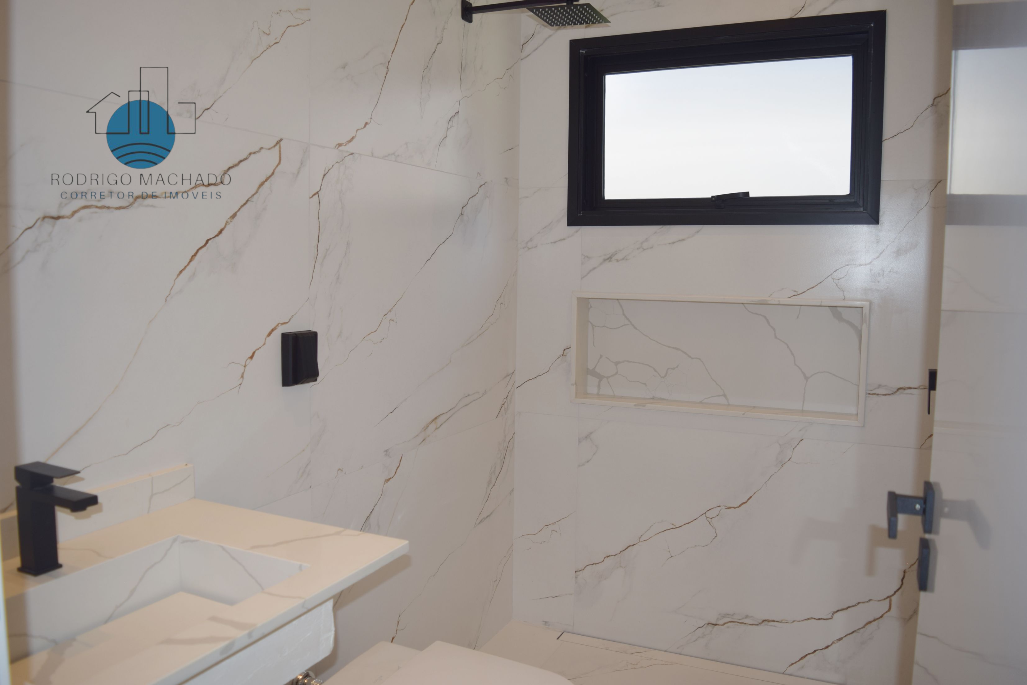 Imagem Casa de Condomínio com 4 Quartos à Venda, 313 m² em San Fernando Valley - Atibaia