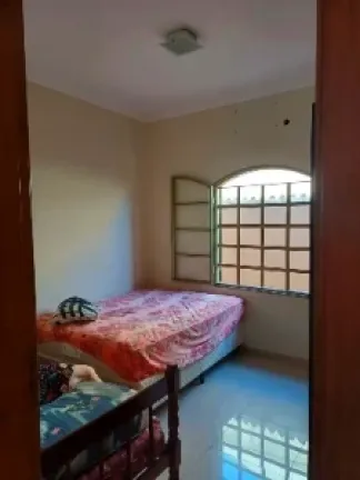 Imagem Casa com 2 Quartos à Venda, 100 m² em Astorga - Astorga