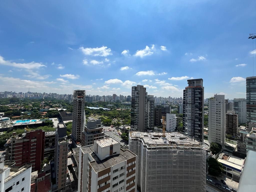 Imagem Apartamento com 1 Quarto para Alugar, 40 m²em Moema - São Paulo