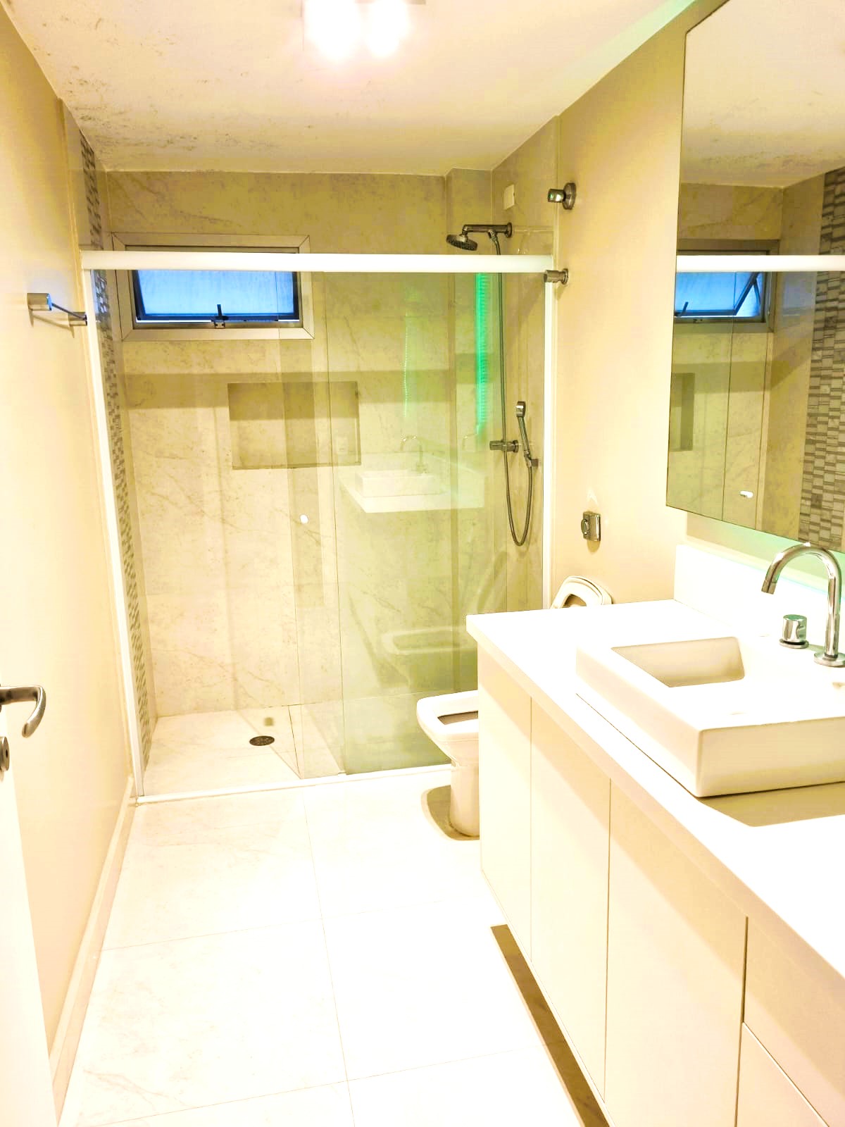 Imagem Apartamento com 3 Quartos à Venda, 170 m²em Itaim Bibi - São Paulo