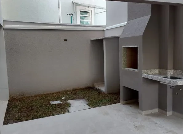 Imagem Sobrado com 3 Quartos à Venda, 209 m² em Campo Comprido - Curitiba