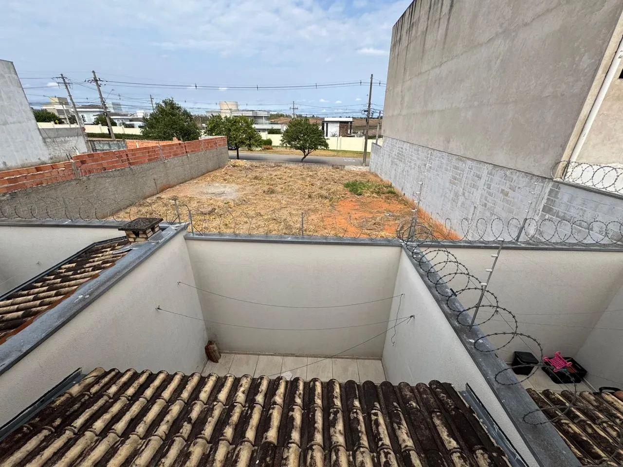 Imagem Sobrado com 2 Quartos à Venda, 80 metros em Jardim Wanel Ville V - Sorocaba