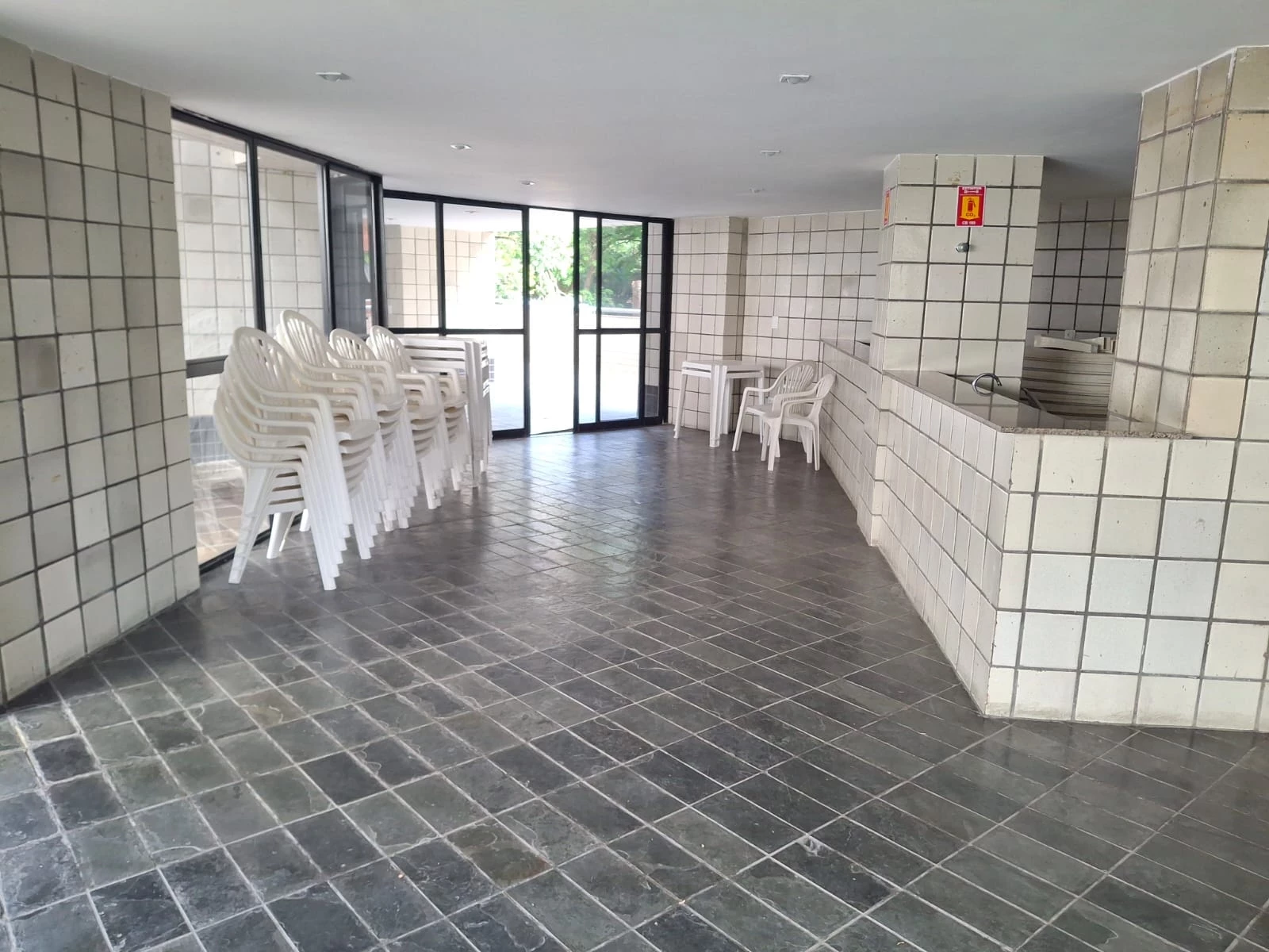 Imagem Apartamento com 3 Quartos à Venda, 191 m² em Tamarineira - Recife