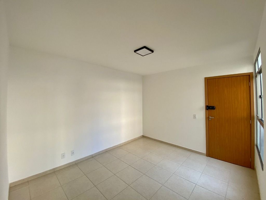 Imagem Apartamento com 2 Quartos à Venda, 52 m² em Solimões - Belo Horizonte