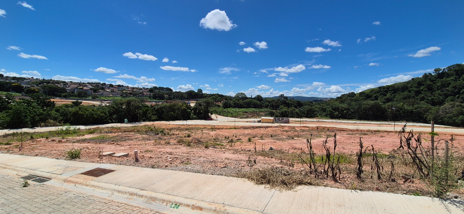 Foto do imóvel: Terreno em Condomínio à Venda, 360 m² em San Fernando Valley - Atibaia