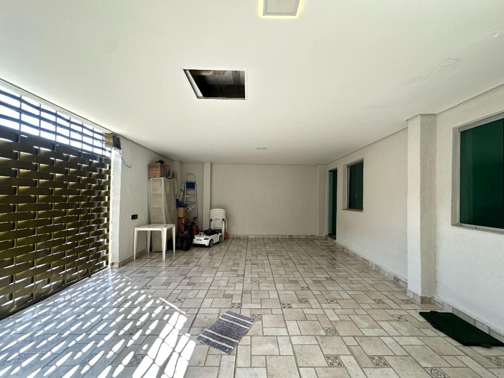 Imagem Casa com 3 Quartos à Venda, 122 m² em Planalto - Belo Horizonte