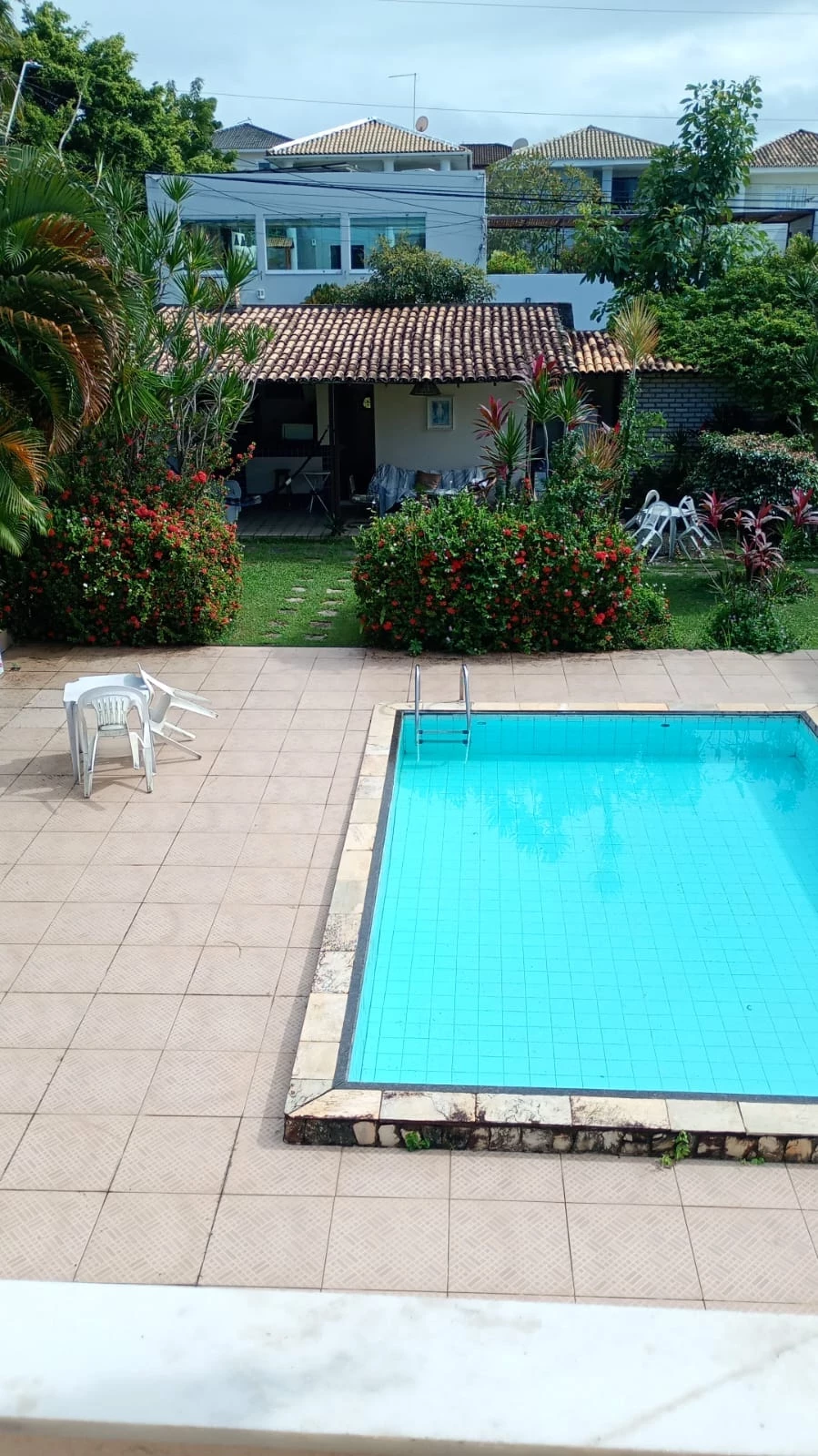 Imagem Casa de Condomínio com 3 Quartos para Alugar, 172 m² em Buraquinho - Lauro de Freitas