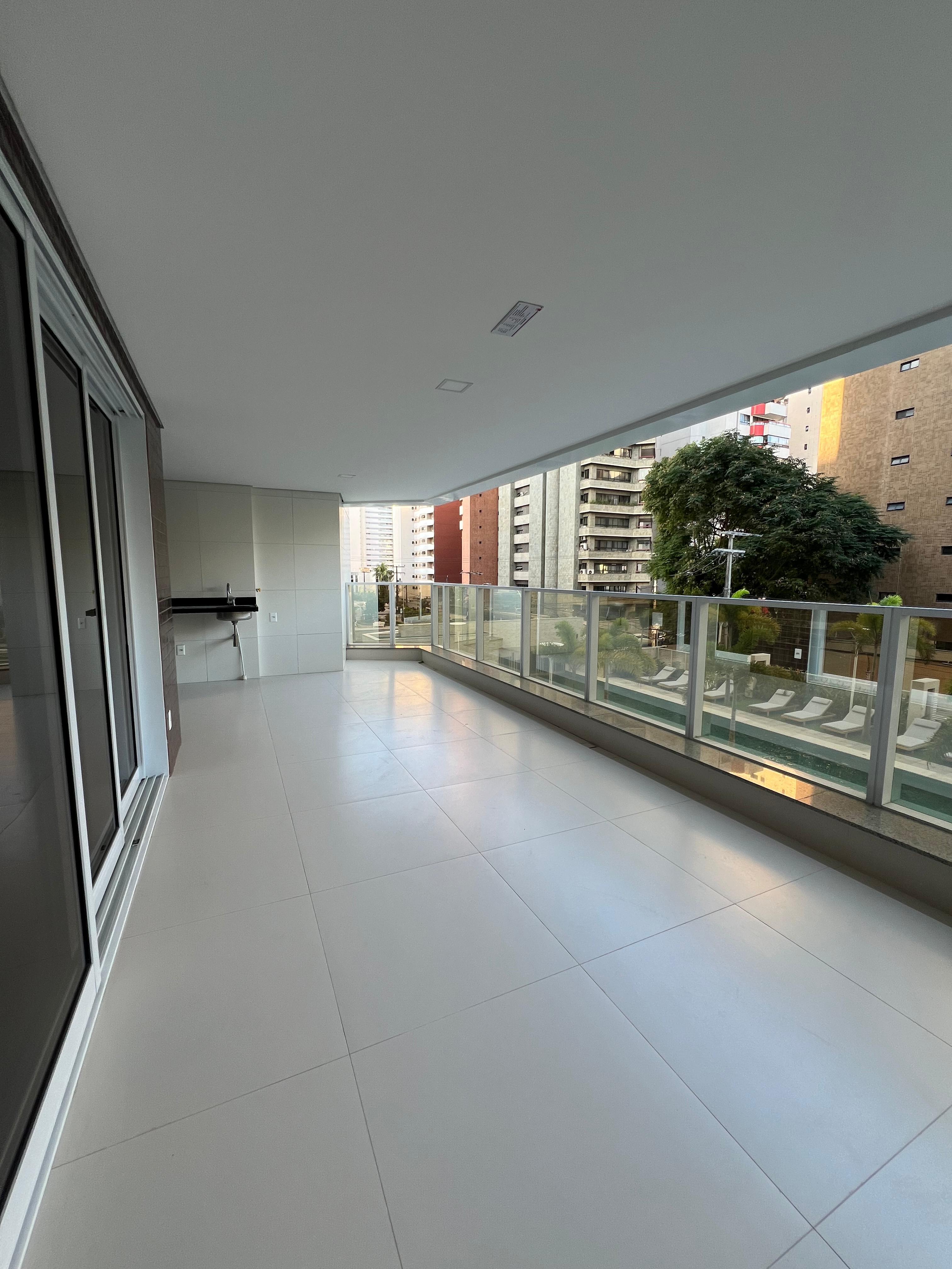 Imagem Apartamento com 4 Quartos à Venda, 230 m² em Meireles - Fortaleza