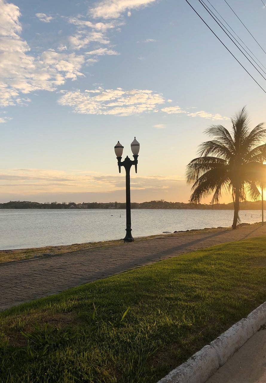 Imagem Casa com 2 Quartos à Venda, 250 m²em Centro (Iguabinha) - Araruama