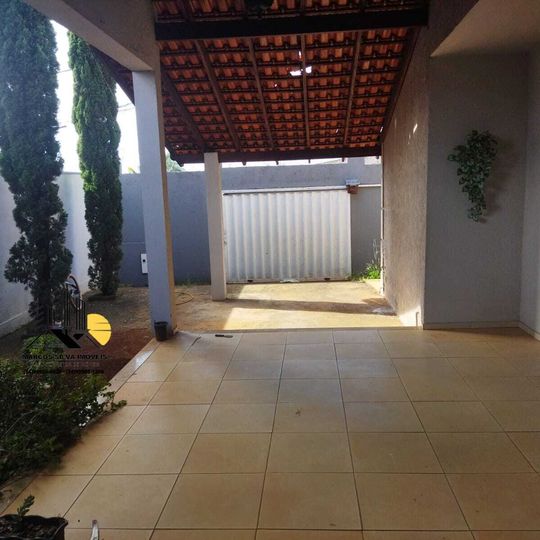 Imagem Sobrado com 3 Quartos à Venda, 260 m²em Tubalina - Uberlândia