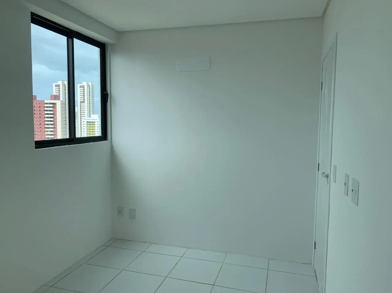 Imagem Apartamento com 2 Quartos à Venda, 46 m² em Madalena - Recife