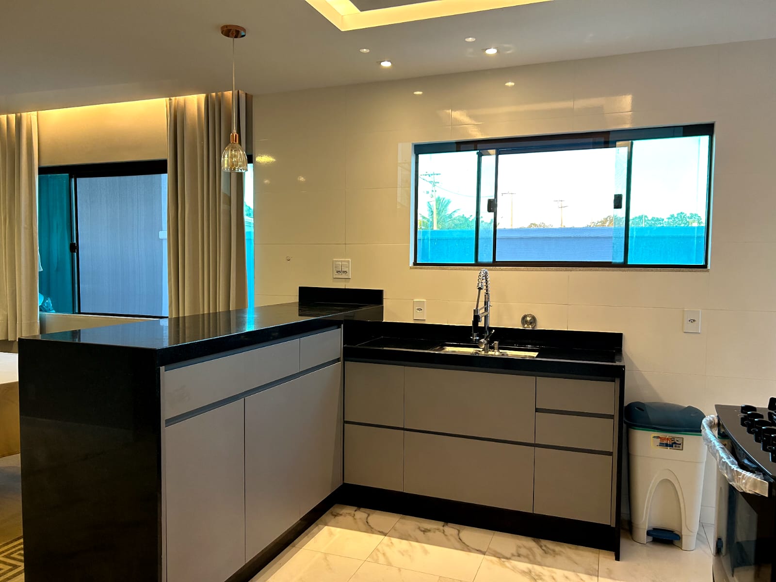 Imagem Casa com 2 Quartos à Venda, 163 m²em São Mateus - São Pedro da Aldeia