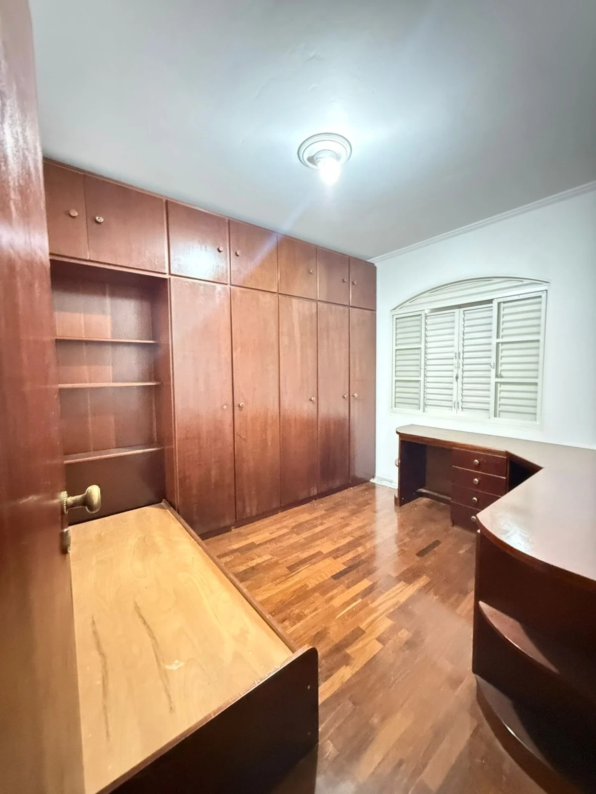 Imagem Casa com 3 Quartos à Venda, 207 m² em Jardim Mirante dos Ovnis - Votorantim