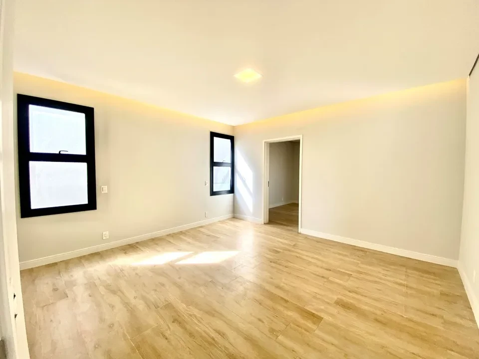 Imagem Casa de Condomínio com 3 Quartos à Venda, 267 m² em Jardim Novo Mundo - Jundiaí