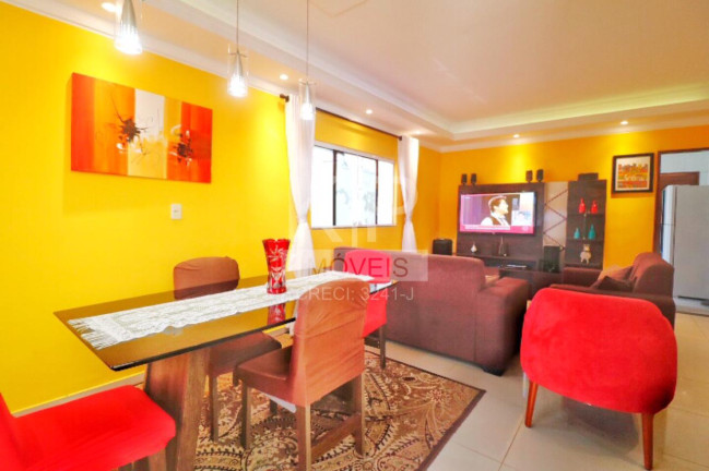 Imagem Casa com 4 Quartos à Venda, 191 m² em Pajuçara - Natal