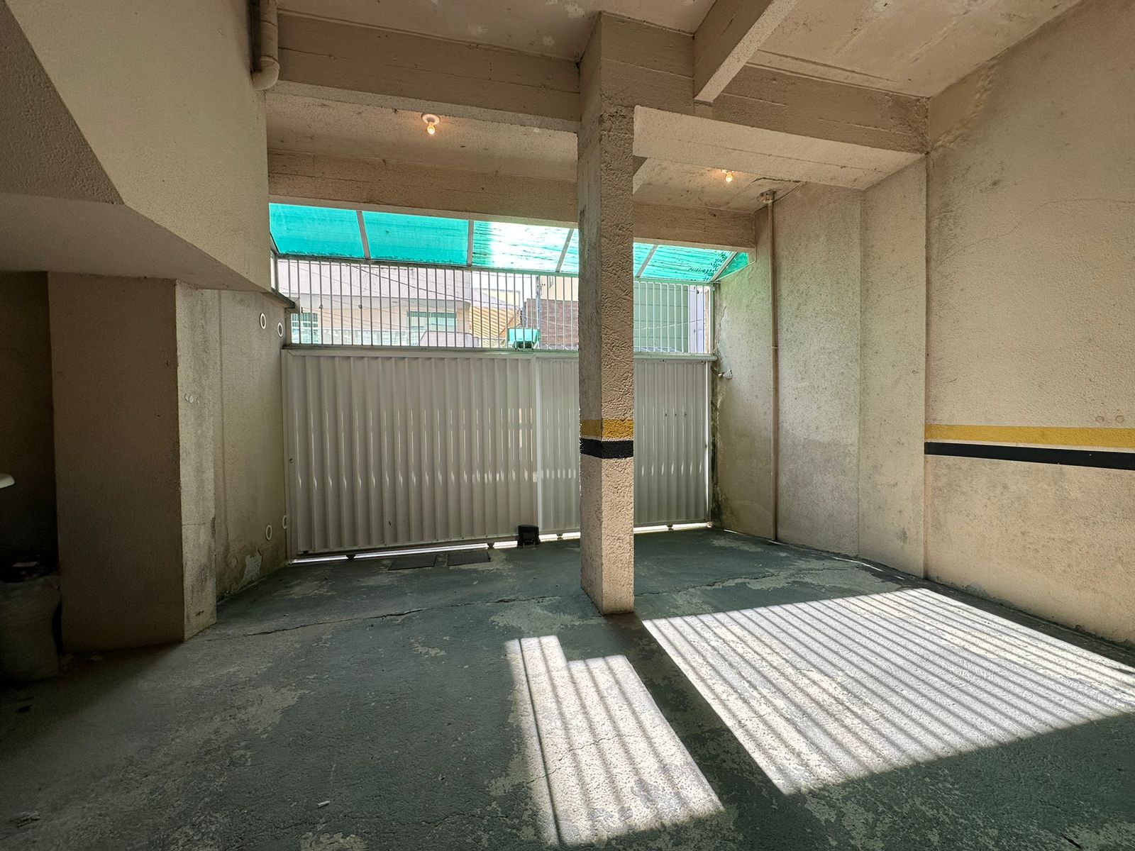 Imagem Apartamento com 2 Quartos à Venda, 60 m²em Meia Praia - Itapema