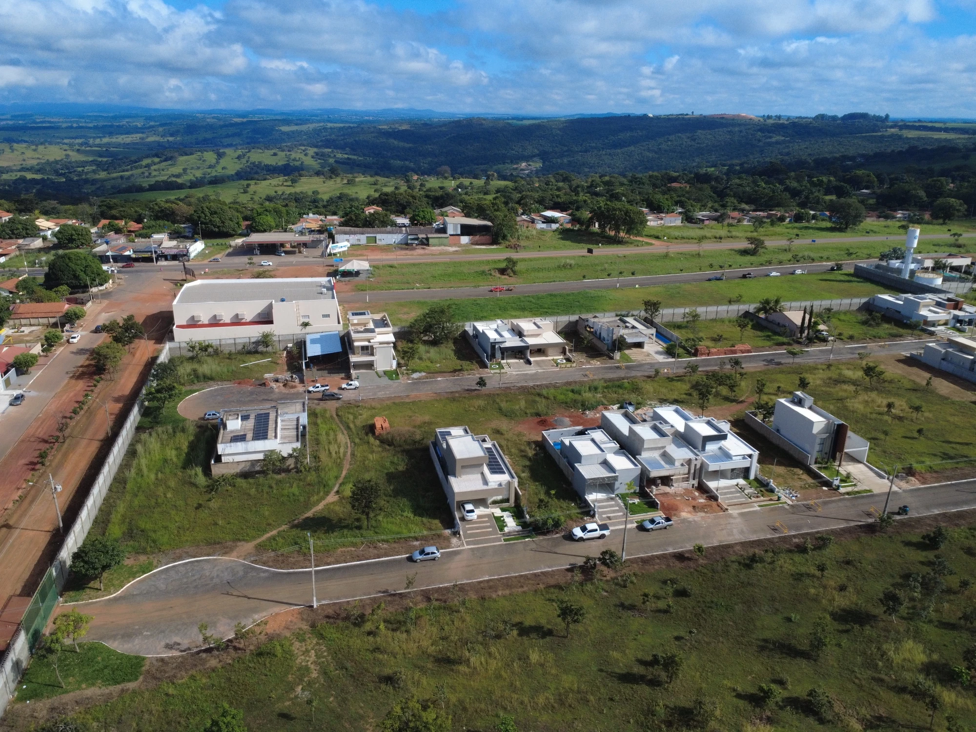Imagem Terreno em Condomínio à Venda, 250 m² em Aragoiânia - Aragoiânia