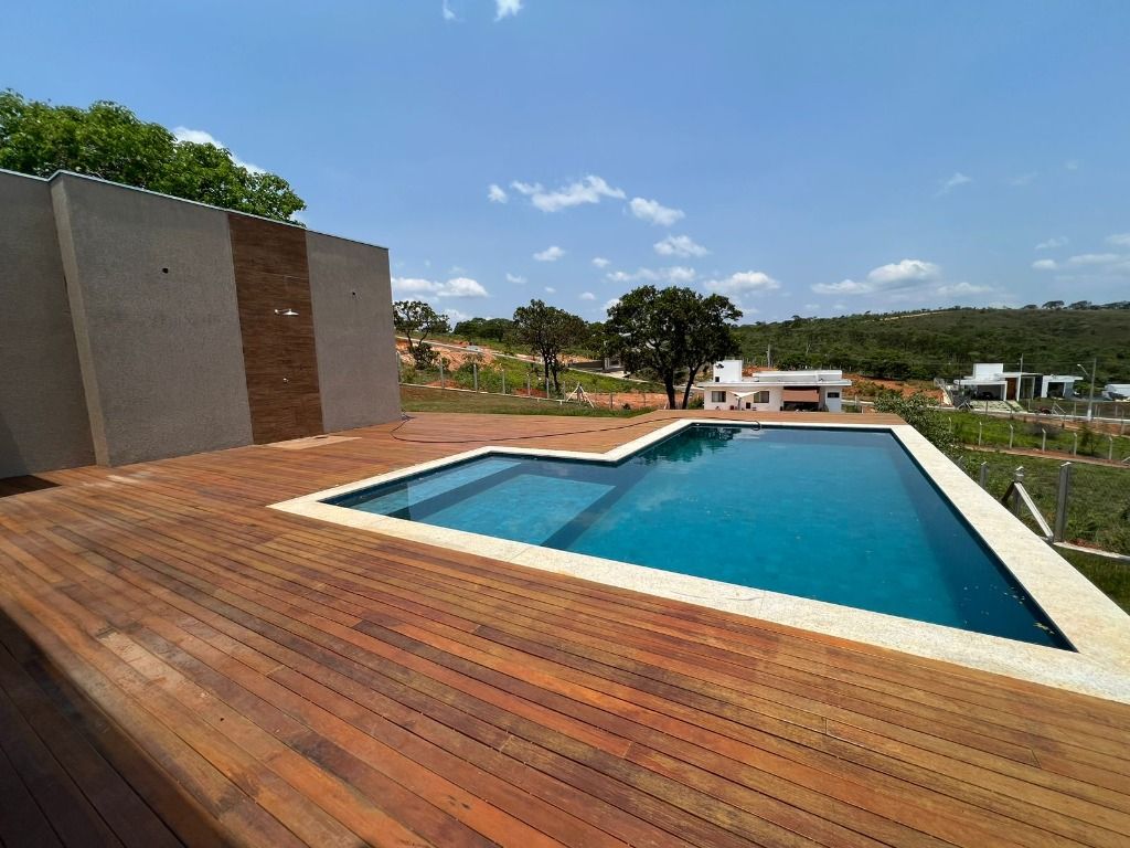 Imagem Casa de Condomínio com 4 Quartos à Venda, 200 m² em  - 