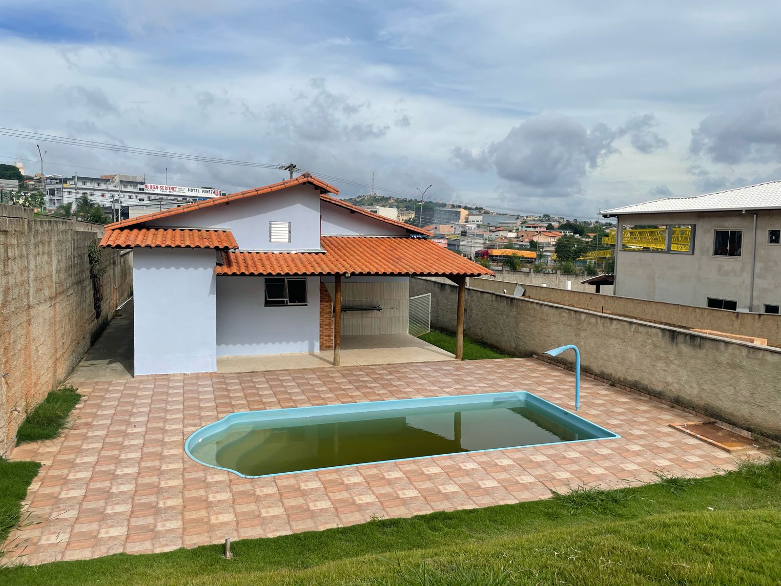Imagem Casa de Condomínio com 3 Quartos à Venda, 1 m²em Condomínio Vale do Ouro - Ribeirão das Neves