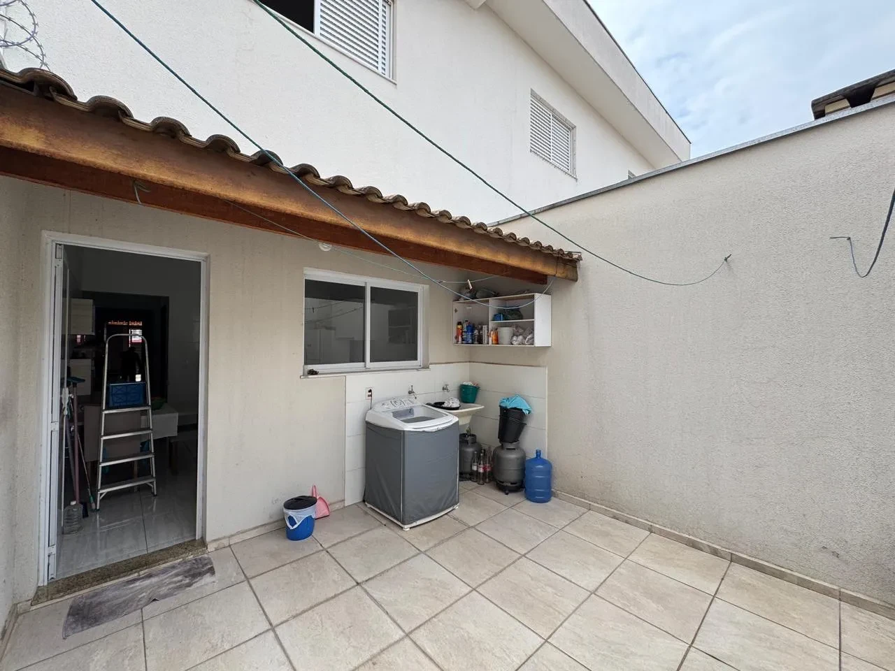 Imagem Sobrado com 2 Quartos à Venda, 80 metros em Jardim Wanel Ville V - Sorocaba