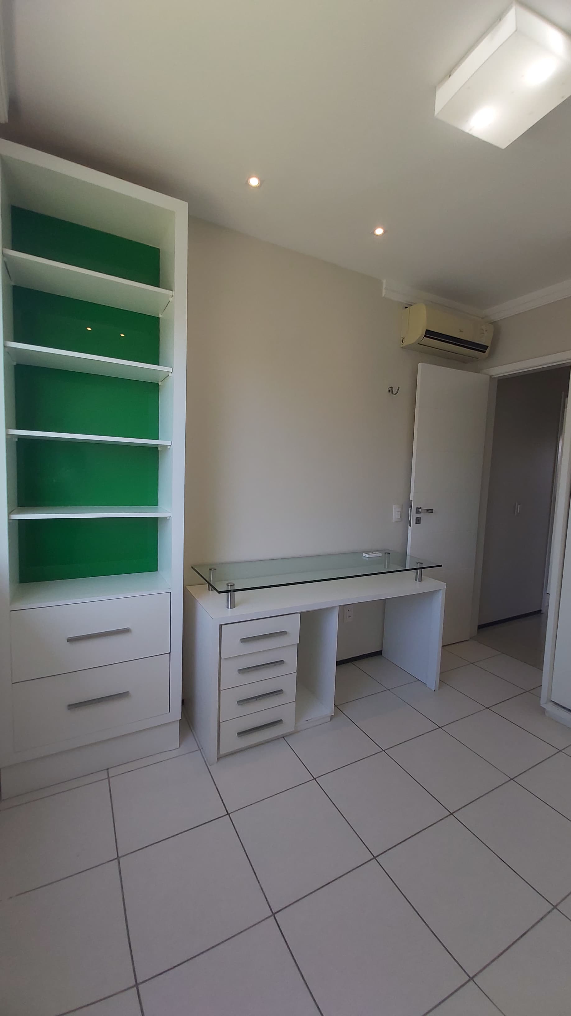 Imagem Casa de Condomínio com 3 Quartos à Venda, 131 m² em Engenheiro Luciano Cavalcante - Fortaleza
