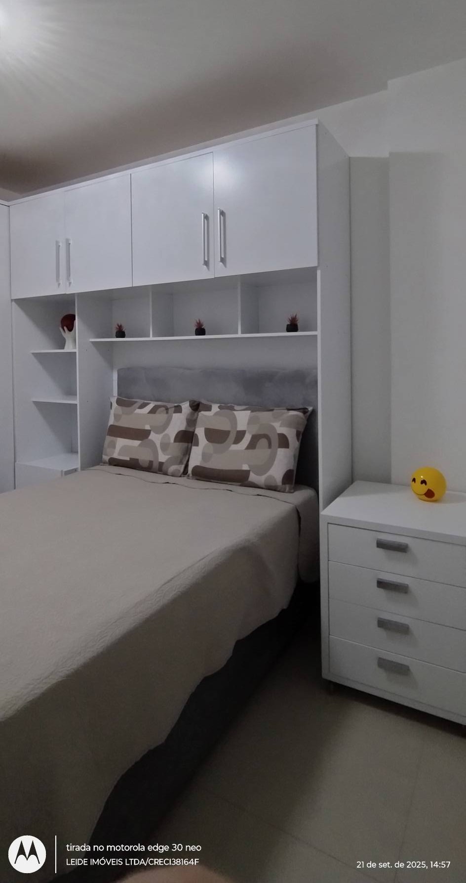 Imagem Apartamento com 2 Quartos à Venda, 75 m² em Centro - Palhoça