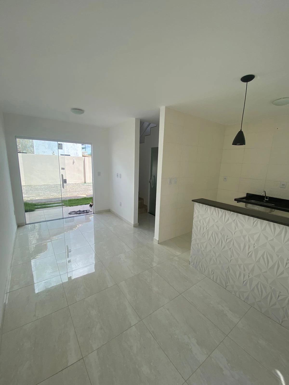 Imagem Sobrado com 3 Quartos à Venda, 84 m² em Jauá (Abrantes) - Camaçari