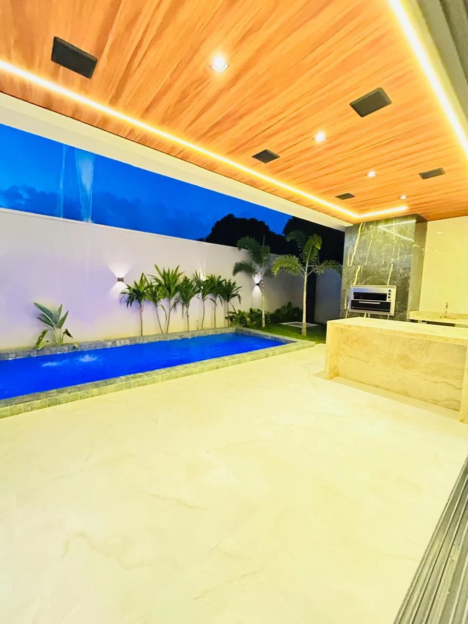 Foto do imóvel: Casa de Condomínio com 5 Quartos à Venda, 400 m² em Coaçu - Fortaleza